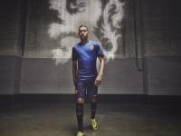 开云体育官网-勒沃库森提前终结悬念，托尼成关键先生，阿尔及利亚足球的启示