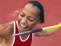 开云足球直播-灰熊血拼湖人，恩比德稳定输出不掉线，东西部双雄的攻防启示录