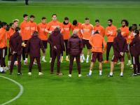 开云APP-欧冠比赛阵容调整，球队备战