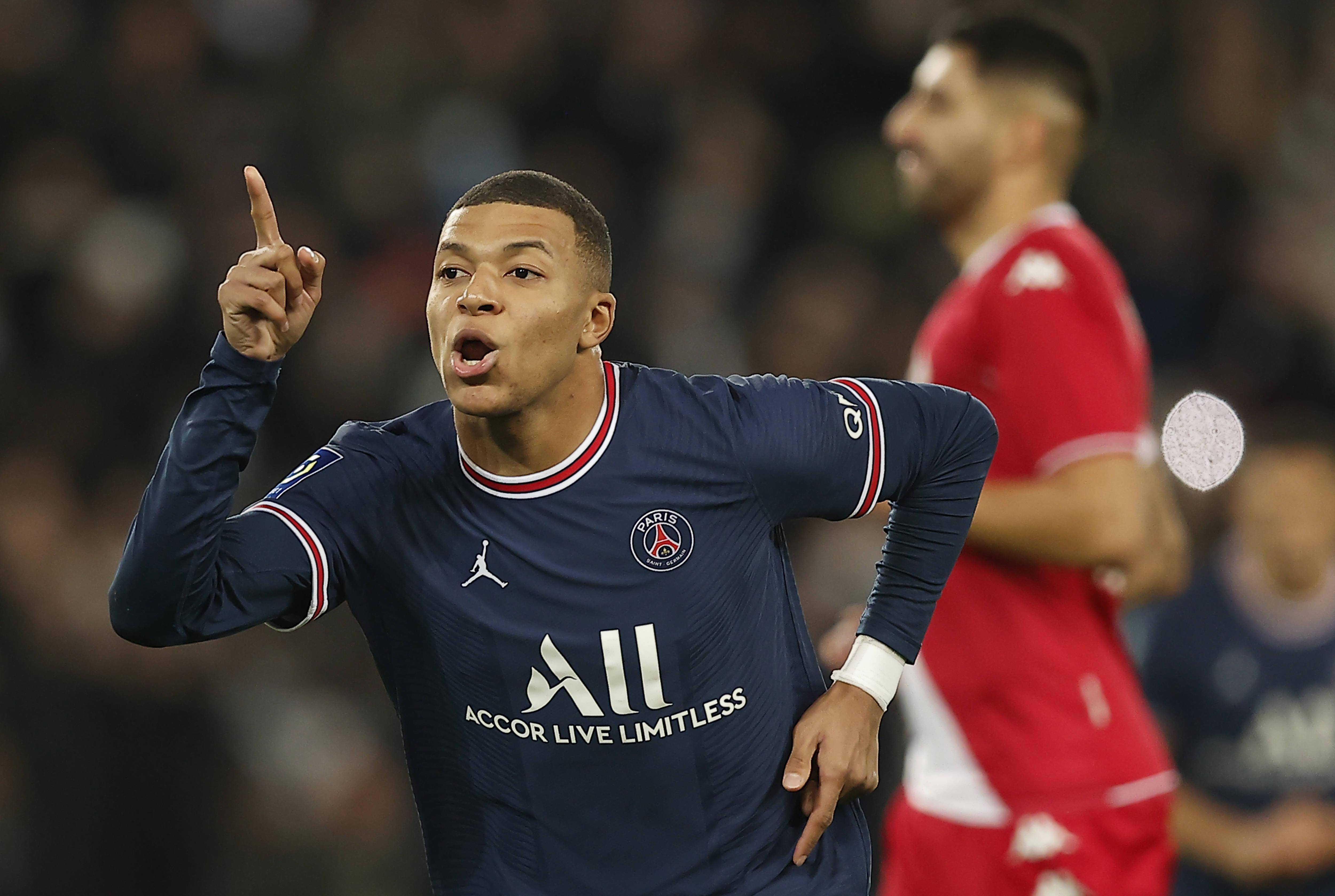 巴黎圣日耳曼轻松赢得法甲比赛的简单介绍