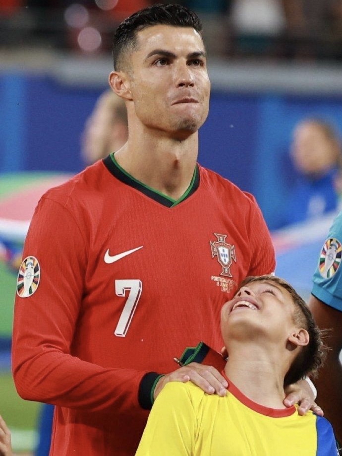 包含斯图加特惨遭逆转，遗憾错失重要分的词条