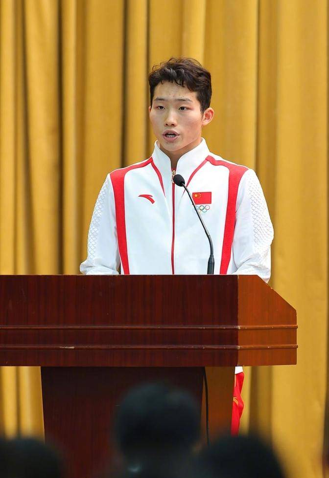 许海峰带领球队获胜,提升排名的简单介绍 许海峰带领球队获胜,提升排名的简单介绍