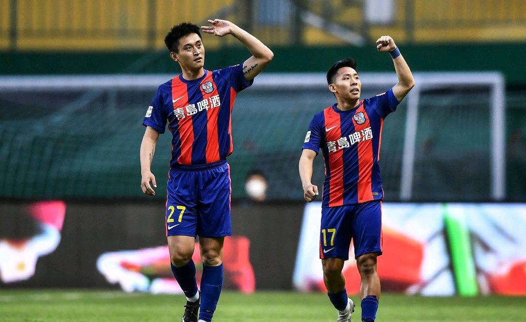 中场传控协调球队进攻连贯取得胜利 中场传控协调球队进攻连贯取得胜利