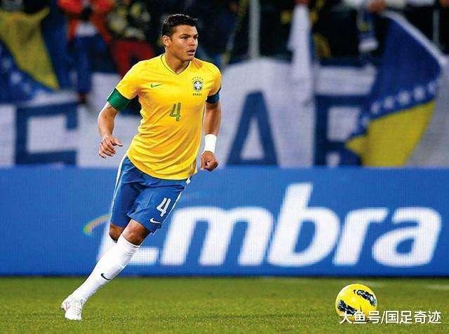 包含圣埃蒂安球员表现出彩,成为球队当之无愧的领袖的词条 包含圣埃蒂安球员表现出彩,成为球队当之无愧的领袖的词条