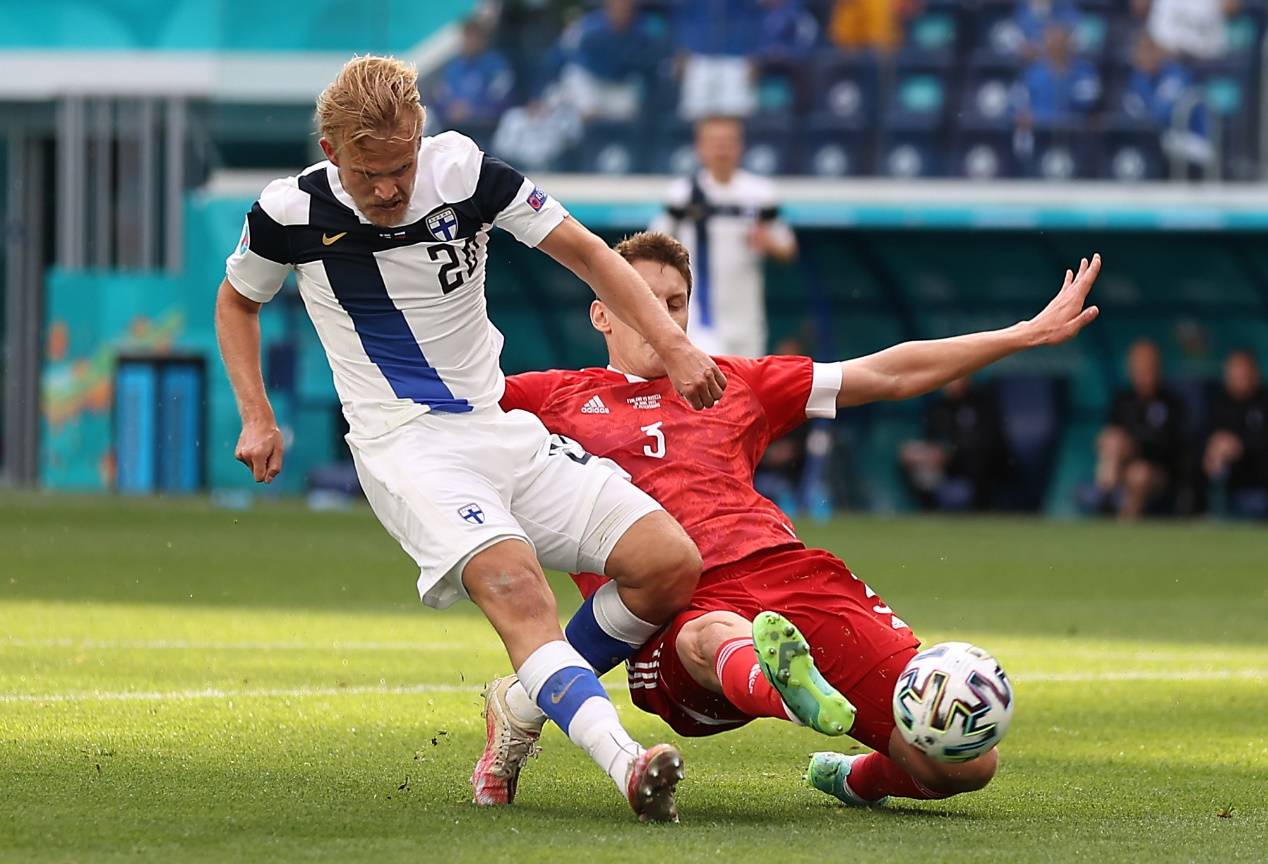 荷兰国家队战胜波兰，晋级形势乐观的简单介绍