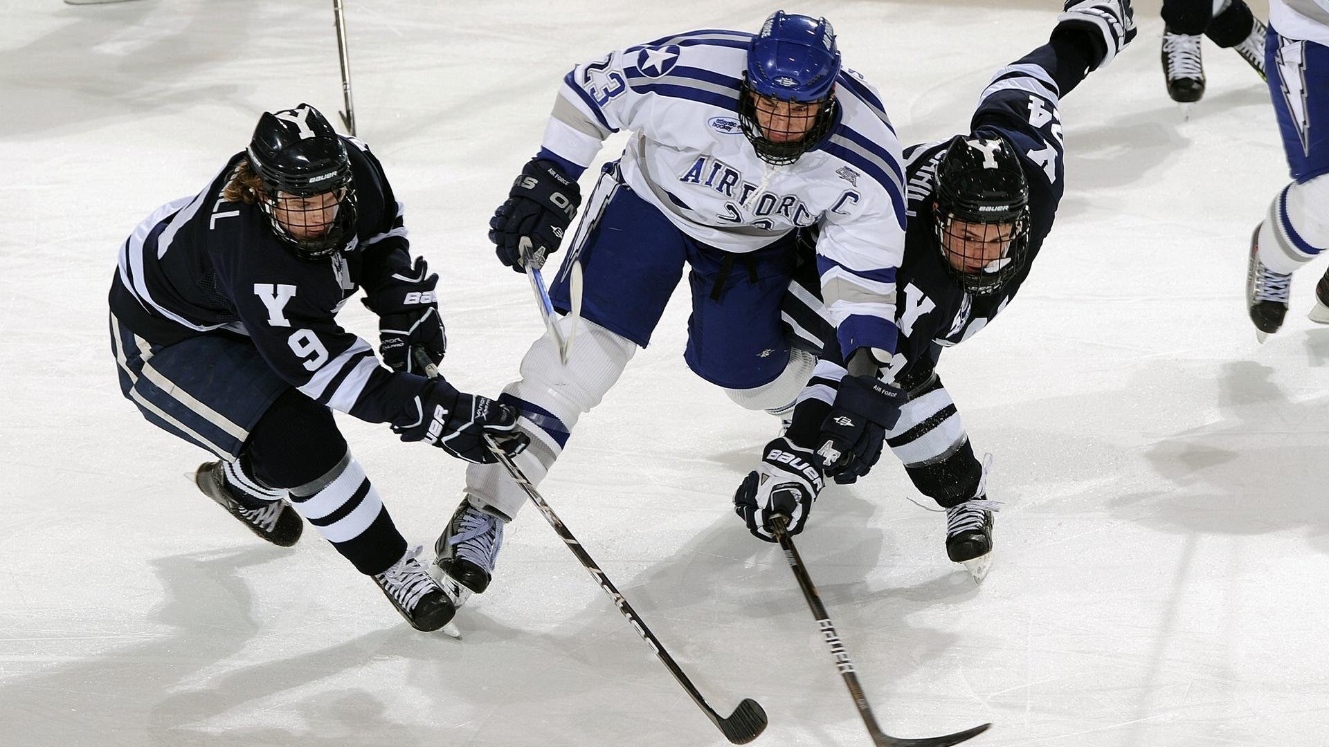 法甲雄狮欧战咆哮！里昂横扫希腊，阿克化身关键先生定乾坤
