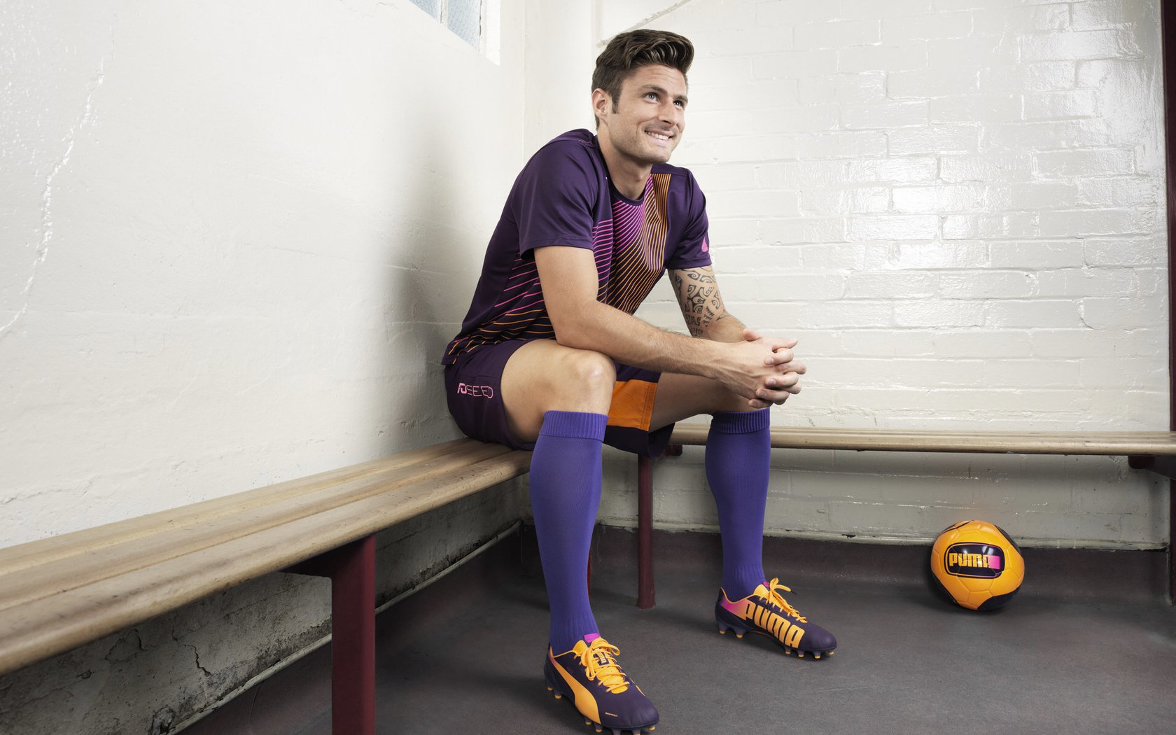 跨界狂飙，当米切尔在F1赛道斩落太阳，体育宇宙的规则由谁书写？